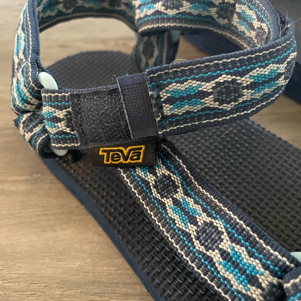 Teva original Geo Blue Gray Strappy Aztec Beach hiking climbing sandals size 9 - Picture 2 of 6